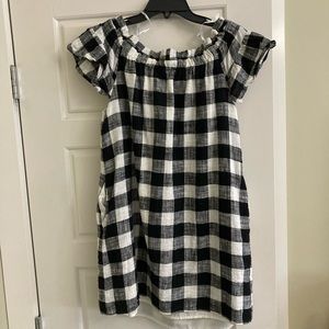 Black and white dress